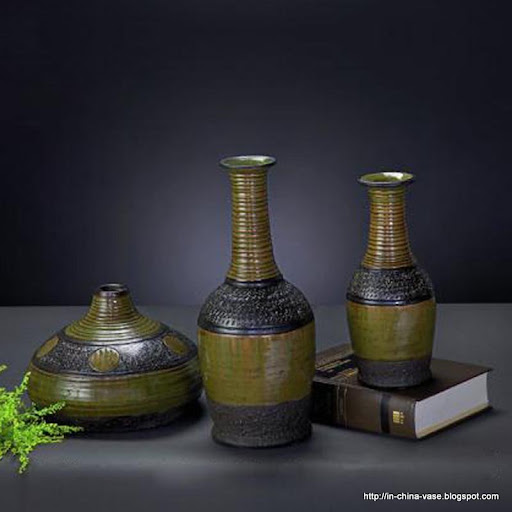 In china vase:china-30072