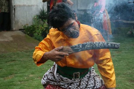 Kuda Lumping, java dance, performance art, eating hot coals