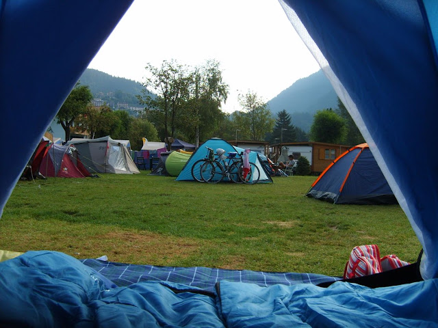 Интересует ли русских туристов отдых в палатке в Италии?