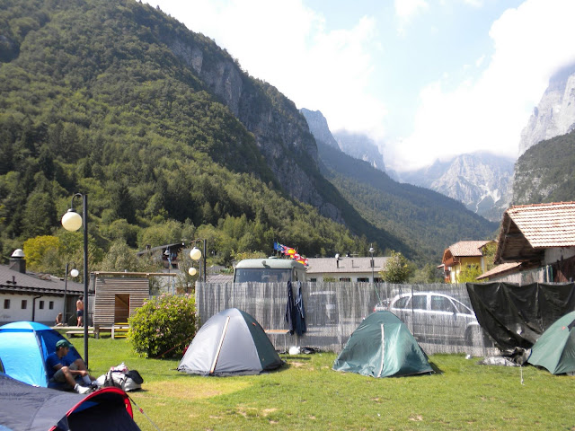 Интересует ли русских туристов отдых в палатке в Италии?