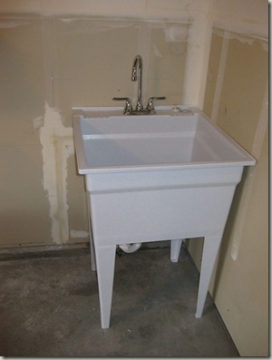 FREE: Garage/Utility Sink - Dorkiphus.net