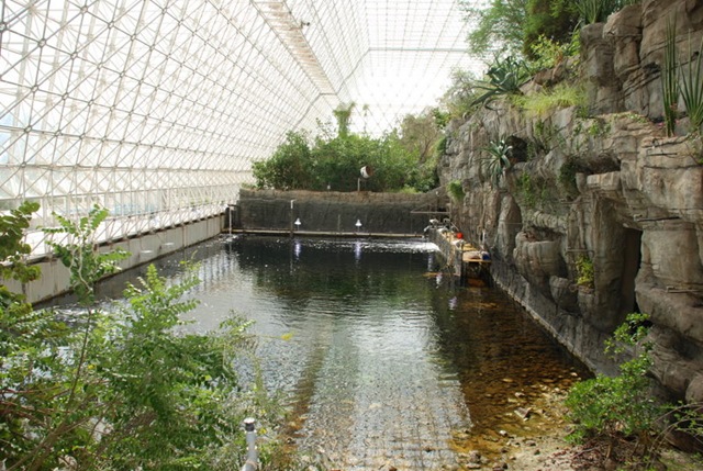 [10-25-10 Biosphere 2 063[3].jpg]