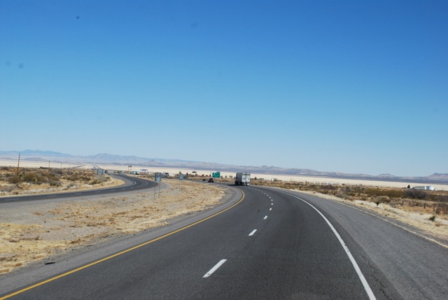[02-25-11 XTravel I-10 Across New Mexico 010[3].jpg]