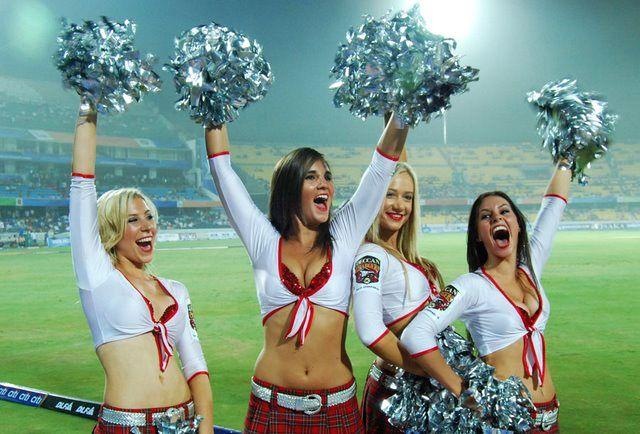 [ipl2-cheerleaders (1)[2].jpg]