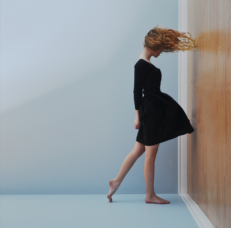 Wall like floor