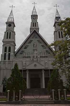 Ambon-3.rBbkD8hQKyWa.jpg