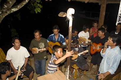 Bunaken090128festen-7.OCkKquzf5AFI.jpg