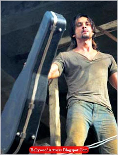 Kaminey 'is by far the most awaited and debated film of 2009. The film stars Kaminey 'is by far the most awaited and debated film of 2009. The film stars