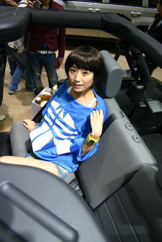 美眉日报 534716bah684805c686ba 林欣彤@2009上海车展~上海大美人
