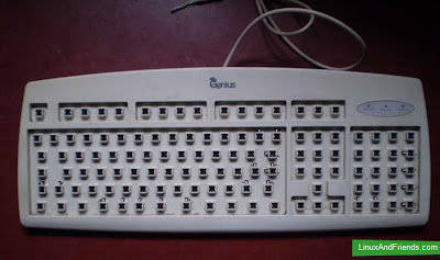 Keyboard after the cleaning process This is how the keyboard looked after the cleaning.