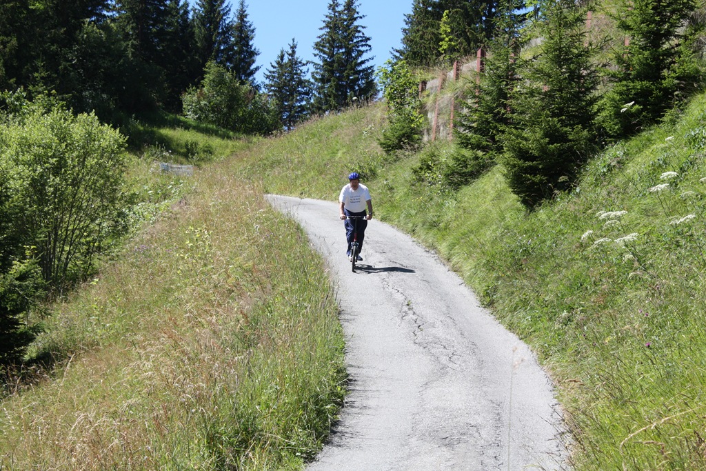 [Day 9 Grindelwald (12)[6].jpg]