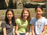 Bethanie with Dieann and Pauline Manu