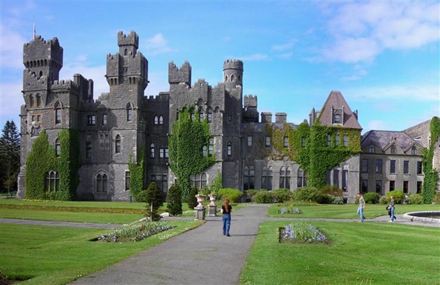[CT-Ashford_Castle_panoramic[3].jpg]