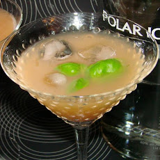 Grapefruit and Basil Martini