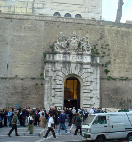 [Vatican City Wall[12].jpg]