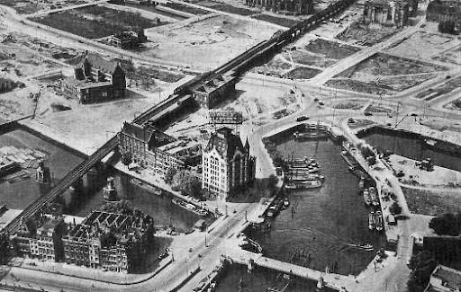 rotterdam oude haven 1945