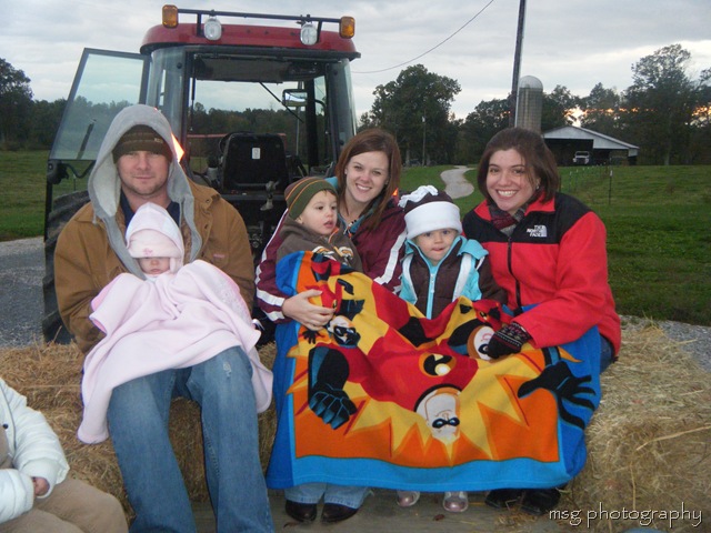 [eden hay ride 008[9].jpg]
