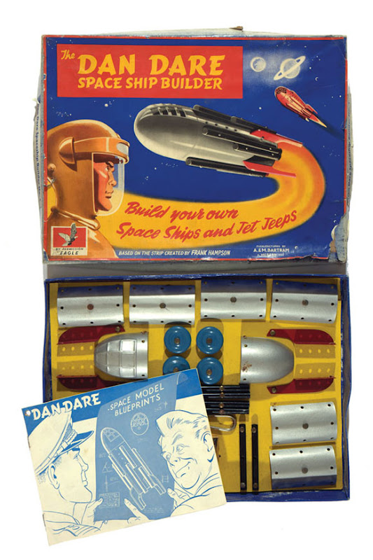 Dan_Dare_Spaceship_Builder1.jpg