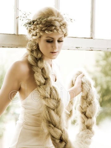 I happen to have very long very long hair girl. I happen to have very long