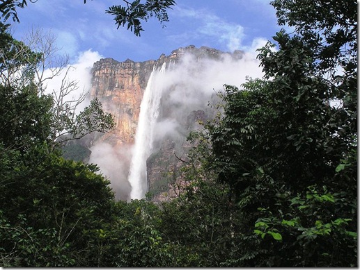 800px-salto_angel_from_raton