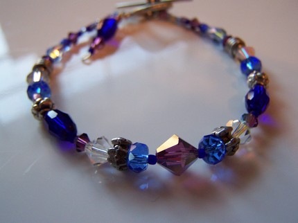 [bluebracelet2.jpg]