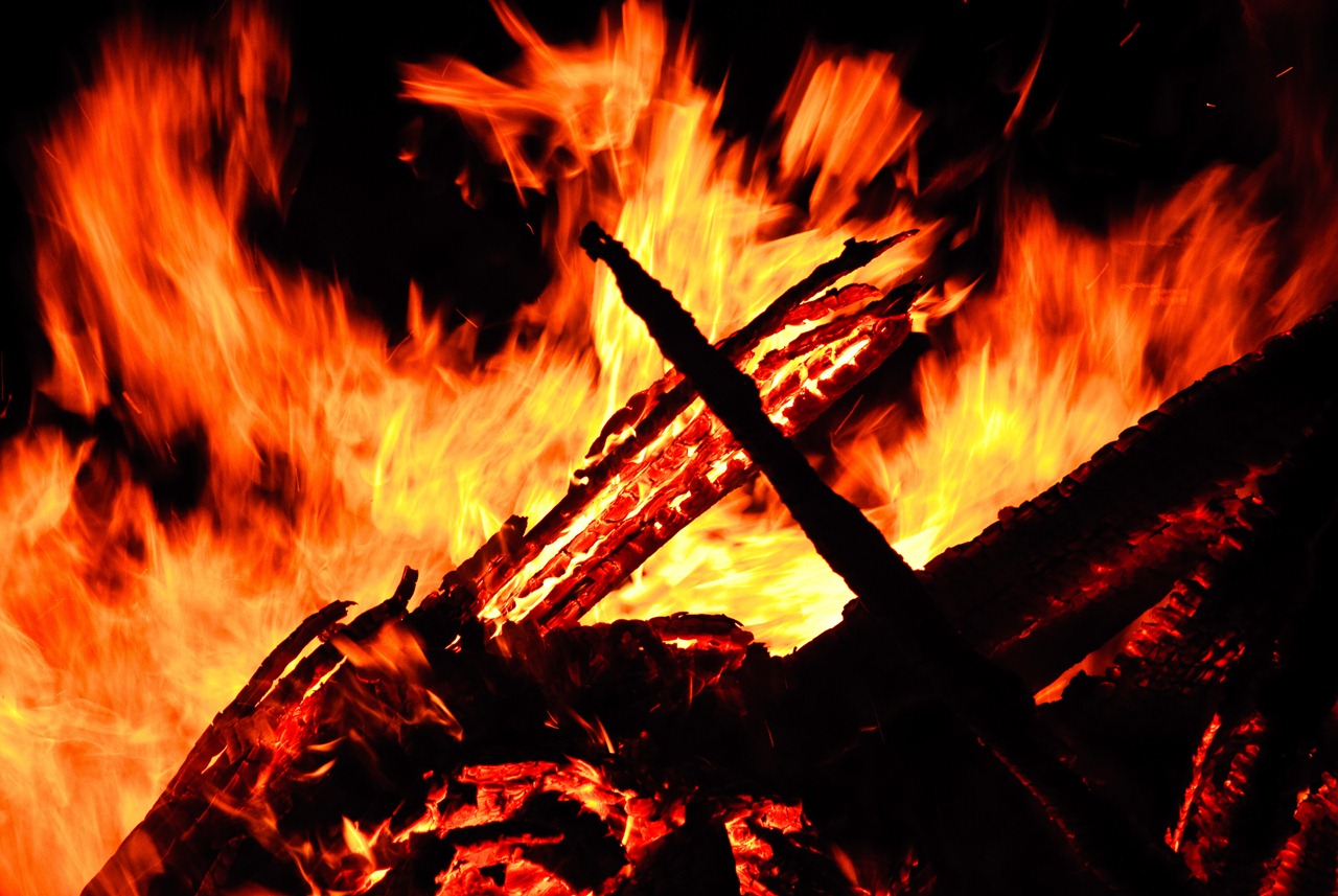 [campfirerevolutions3.jpg]
