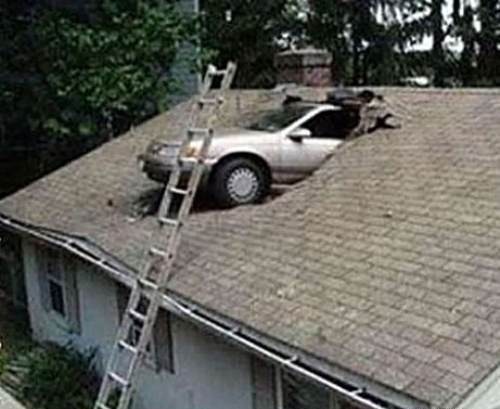 [car-crashing-houses-7[4].jpg]