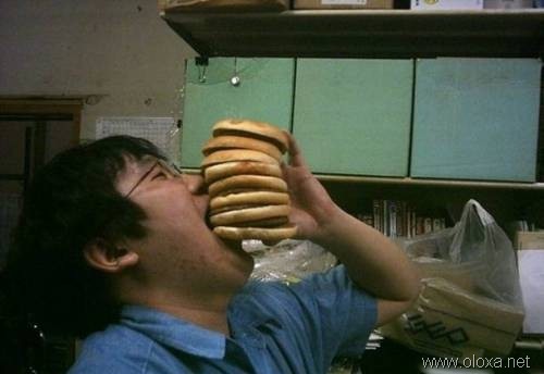 [big-food-helmet-13[5].jpg]