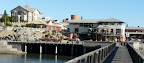 Die Waterfront von lüderitzbucht mit Ritzis restaurant.