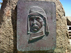 Der Namensgeber, Adolf Lüderitz. Wir sind jetzt in Lüderitzbucht am Atlantik. Der Namensgeber, Adolf Lüderitz. Wir sind jetzt in Lüderitzbucht am Atlantik.