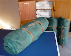 Finished, the bedrolls are ready to be packed in the car and when we are camping we just need to pump the air matress.