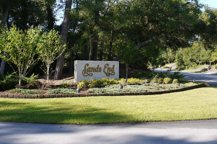 Lands End Emerald Isle - Entrance