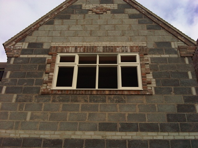 [What a magnificent Gable at Goodby[2].jpg]