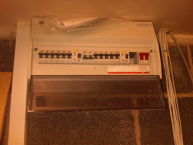 [tripswitche fuse board at goodby[2].jpg]