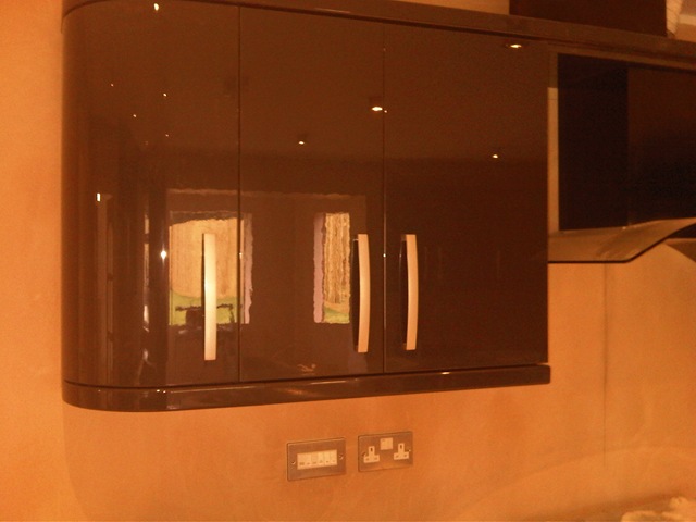 [Glossy wall cupboards at Goodby Road[2].jpg]