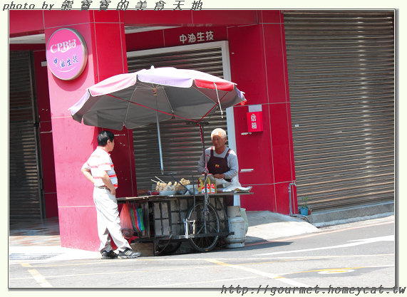 台南一餐吃到飽 (上) (阿憨鹹粥、恭仔肉燥意麵、趙家白糖粿、金得春捲)