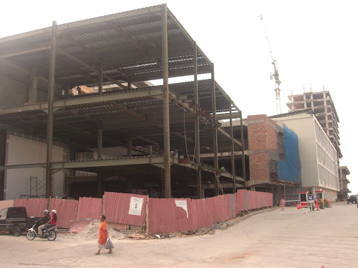 Entrance Building Oct 2009