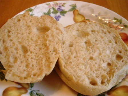 [French bread roll - cut[3].jpg]