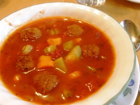 [vegetablemeatballsoup9.jpg]