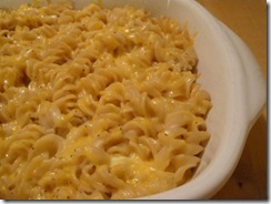 macaroni & cheese in dish