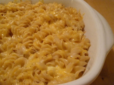 [macaroni & cheese in dish[3].jpg]
