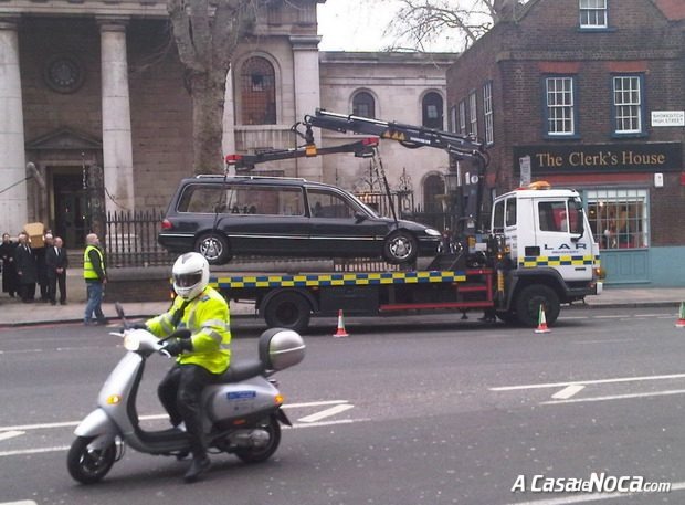 [tow-hearse[4].jpg]