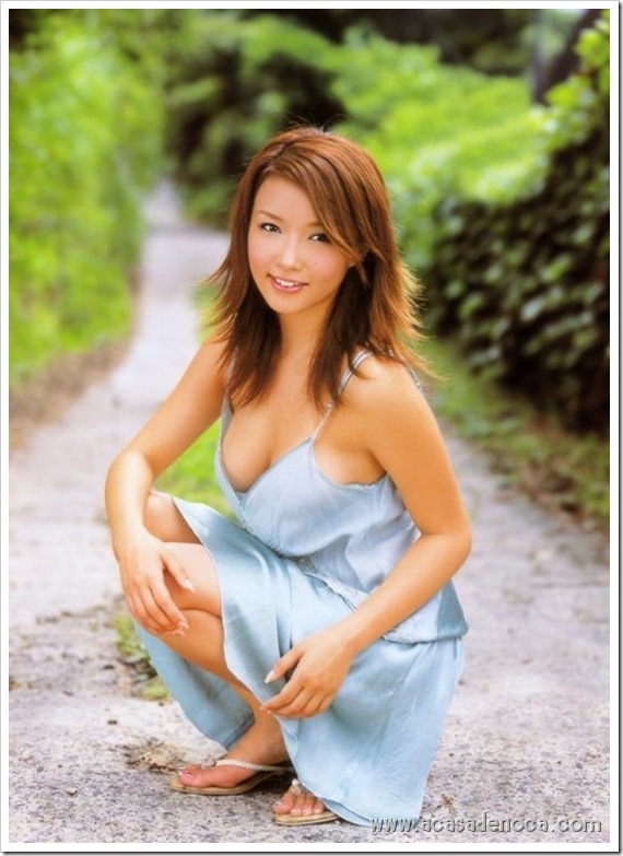 31712__468x_no_bra_girls_012