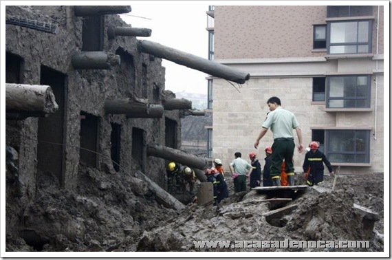 building_collapse_11