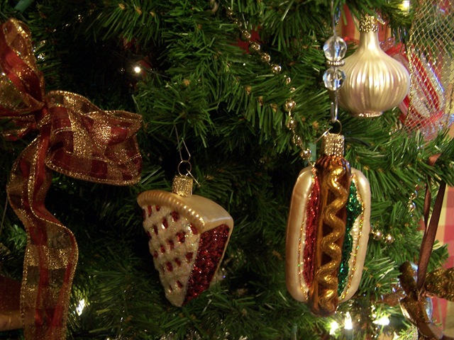 [Christmas Ornaments 006[3].jpg]