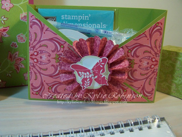 [Giftboxscallopruffle4.jpg]