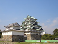 Nagoya-jou (castle) in all its reproduced concrete splendour. Originally was bombed, natch.