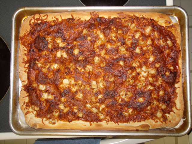 Spicy barbecue chicken pizza recipe | One Mama's Daily Drama