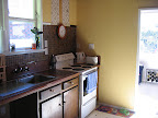 Original kitchen, with wall tiles (less grubby rangehood!)