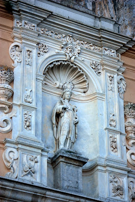 Santa Rosalia Statue - 365 photo paths